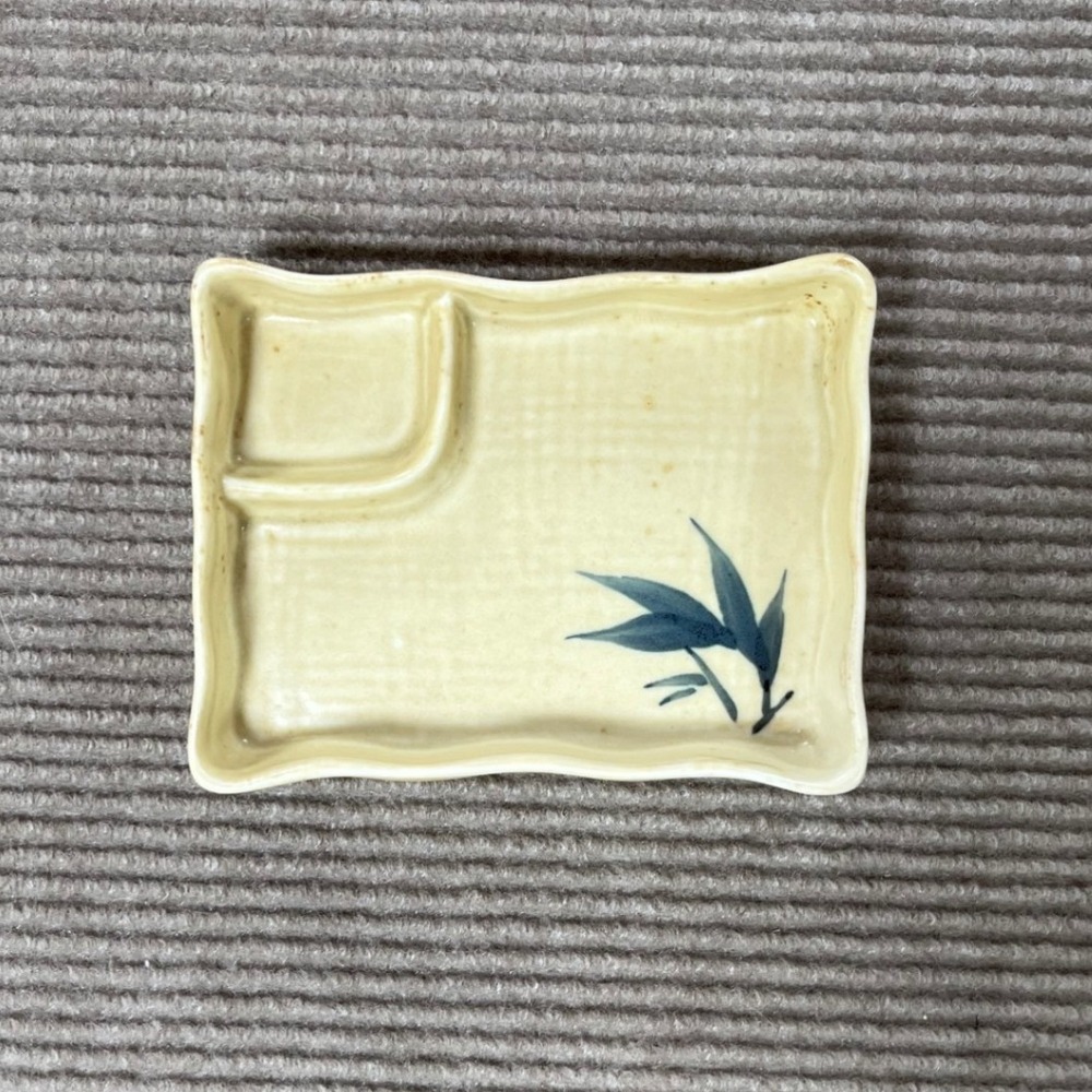 Vintage Japanese Stoneware Sushi Plate Blue Bamboo Leaf Cream Sauce Well